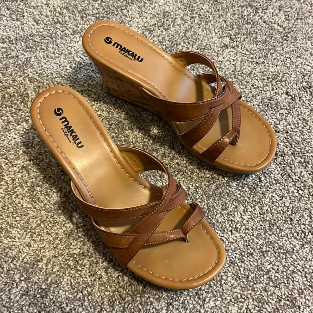 Makalu California Ailani Wedge Sandals Cognac Tan Size 9.5